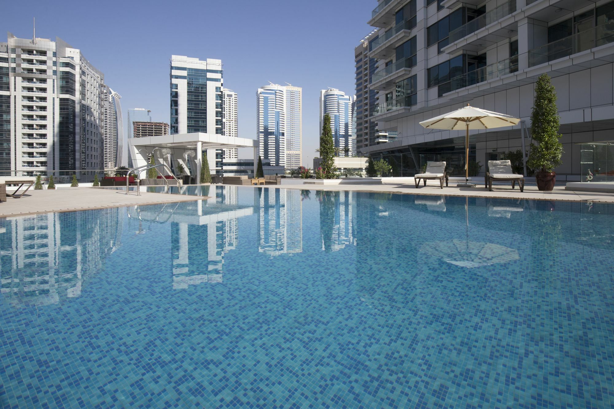 La Verda Suites And Villas Dubai Marina Dış mekan fotoğraf